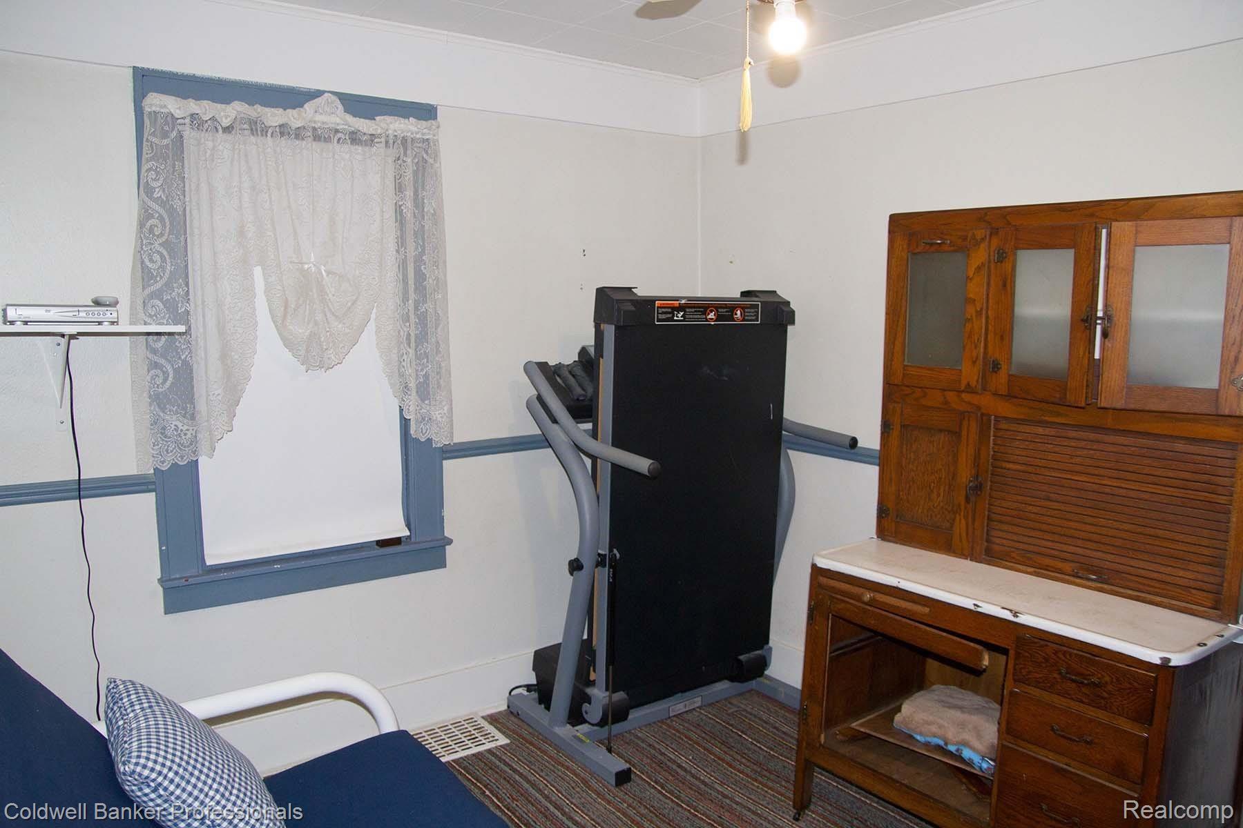 6421 East Pierson Road Flint, MI 48506 - Photo 39 of 59 Pierson (39).jpg
