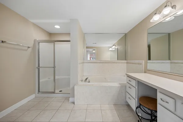 $299,000 | 7920 Trinity Circle, Unit 2SW, Tinley Park, IL 60487