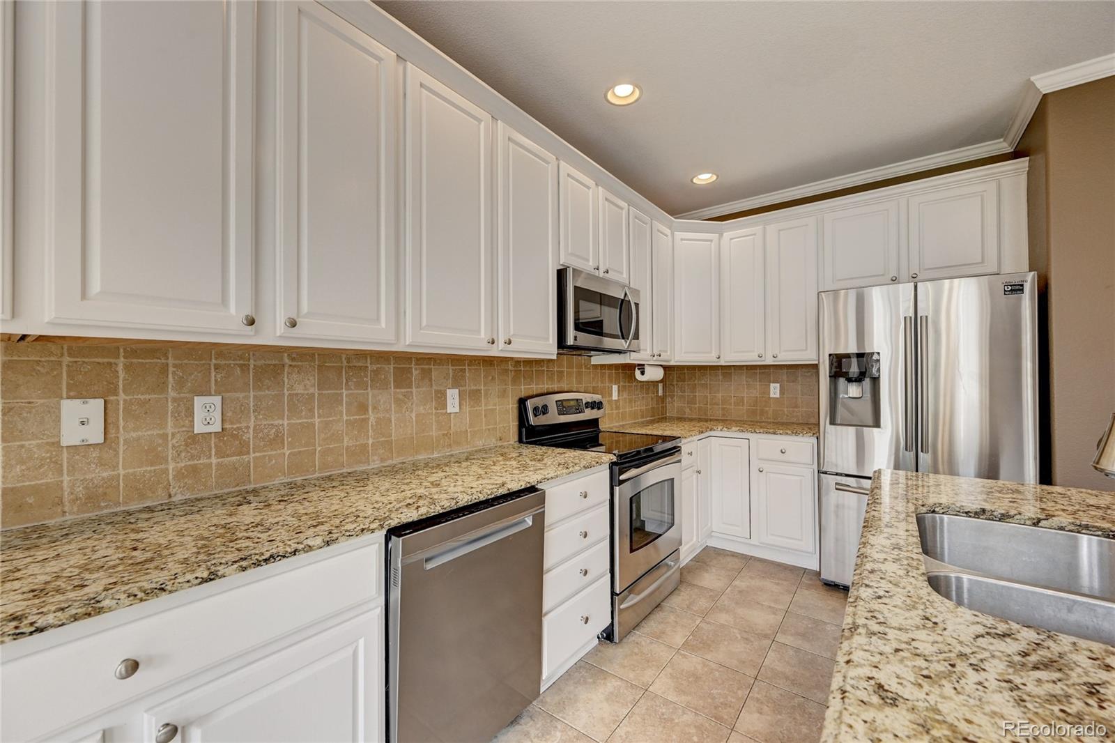 10548 Wagon Highlands Ranch Highlands Ranch, CO 80130 - Photo 15 of 40 Gallery Image 15