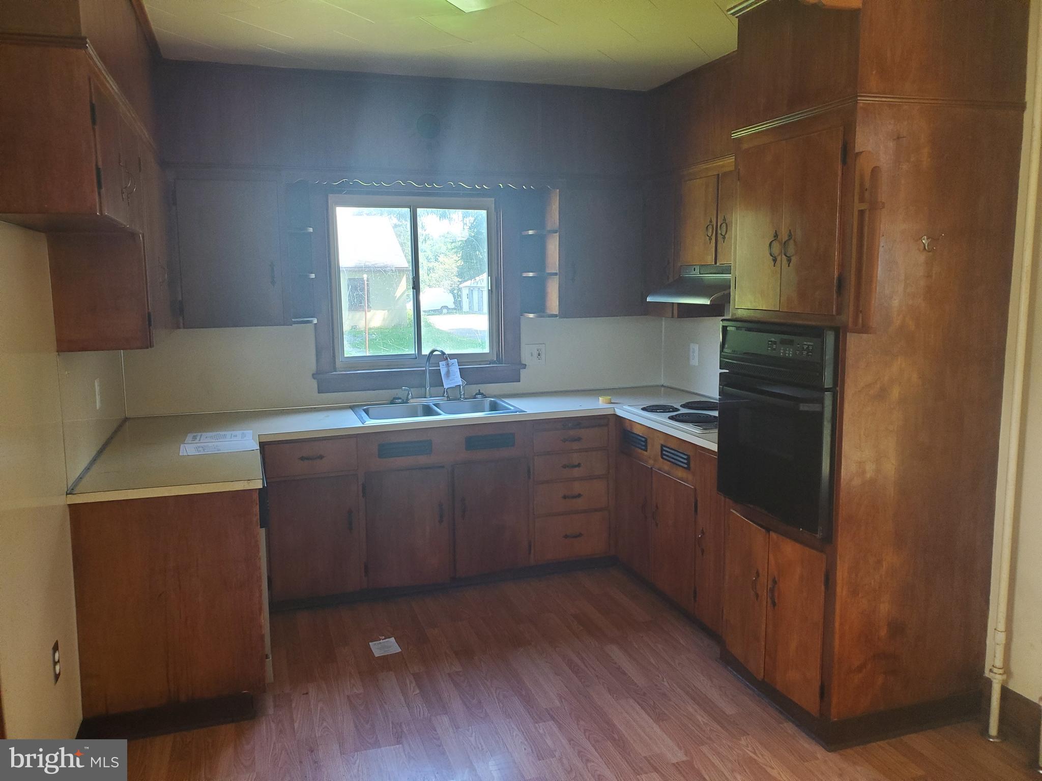 37 Maple Street Lebanon, PA 17046 - Photo 3 of 16 Gallery Image 3