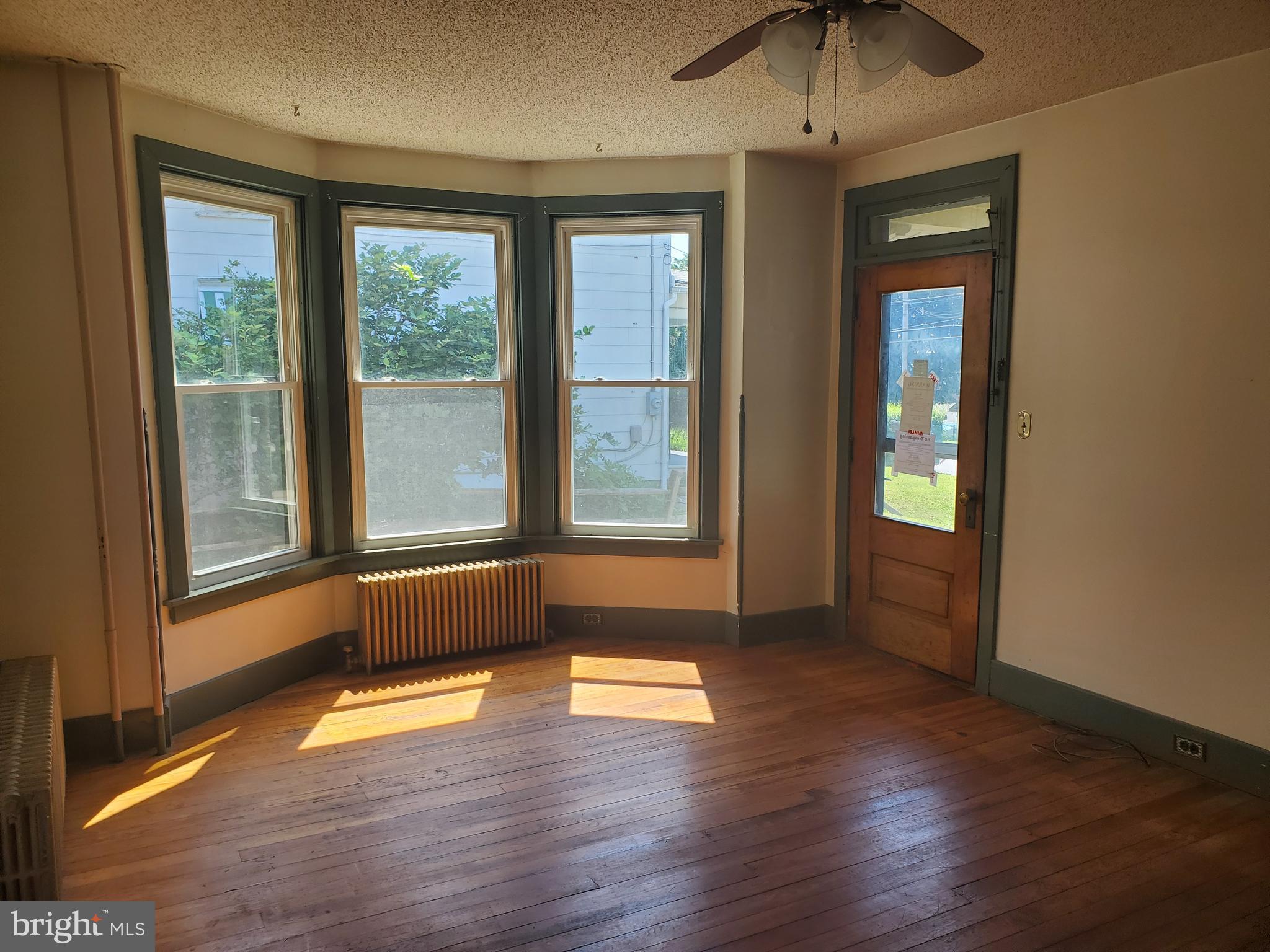 37 Maple Street Lebanon, PA 17046 - Photo 4 of 16 Gallery Image 4