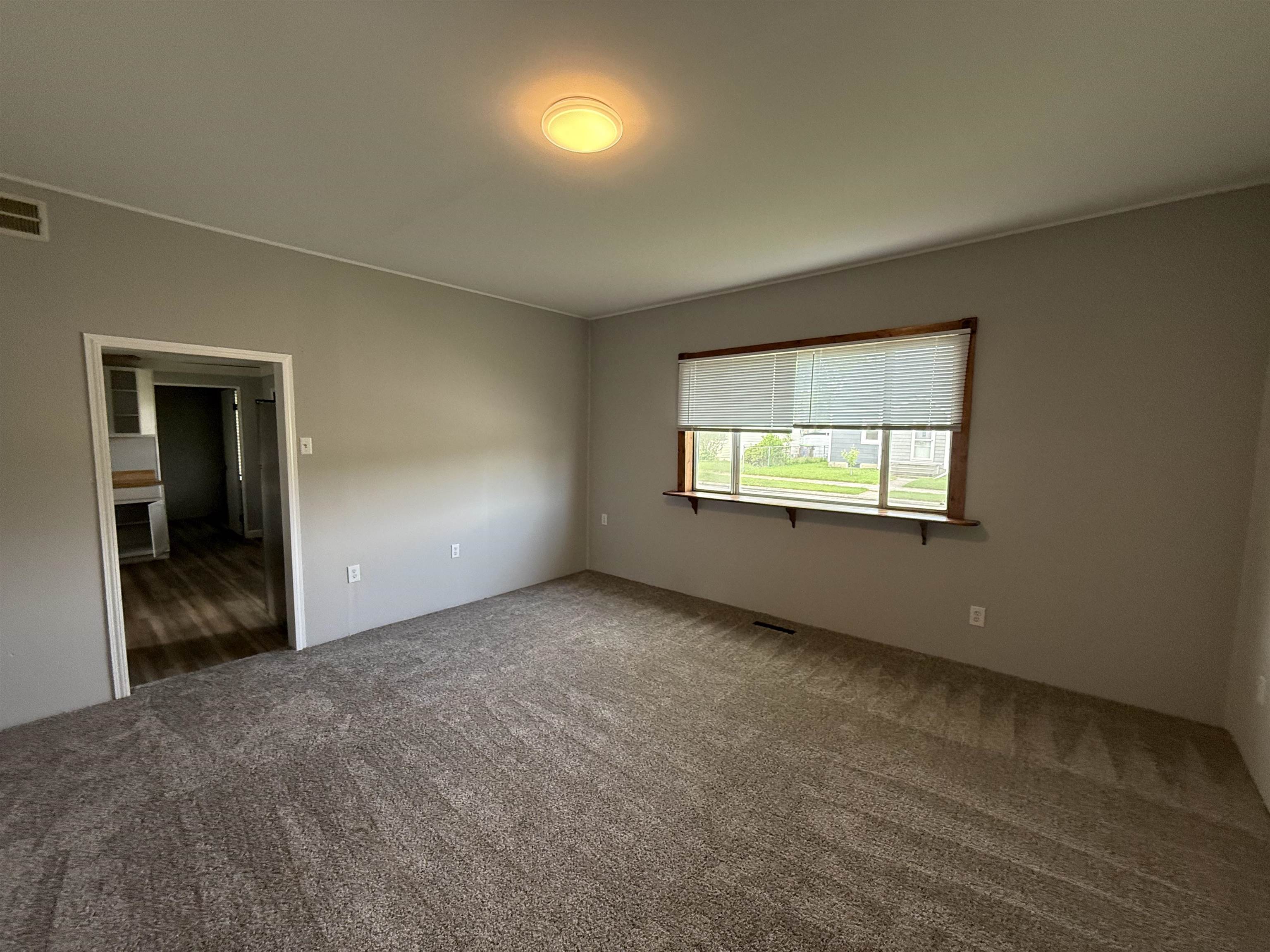 600 33rd Street Bay City, MI 48708 - Photo 2 of 9
