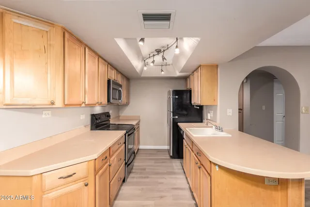 $1,850 | 10410 North Cave Creek Road, Unit 1011, Phoenix, AZ 85020