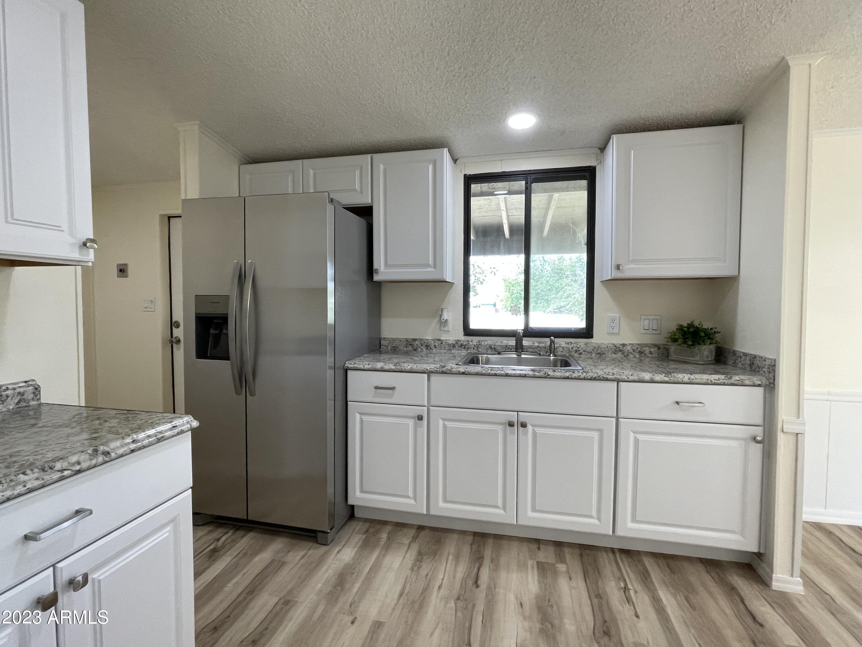 13849 South Spring Lane Mayer, AZ 86333 - Photo 7 of 20 KITCHEN