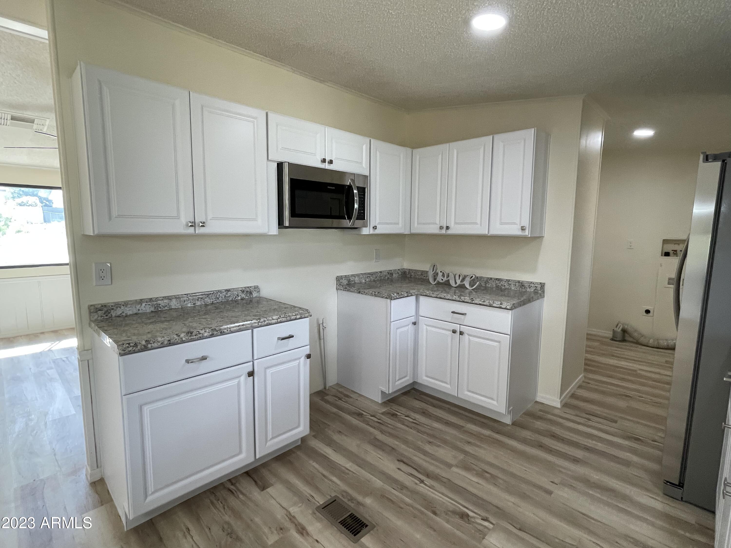 13849 South Spring Lane Mayer, AZ 86333 - Photo 8 of 20 KITCHEN