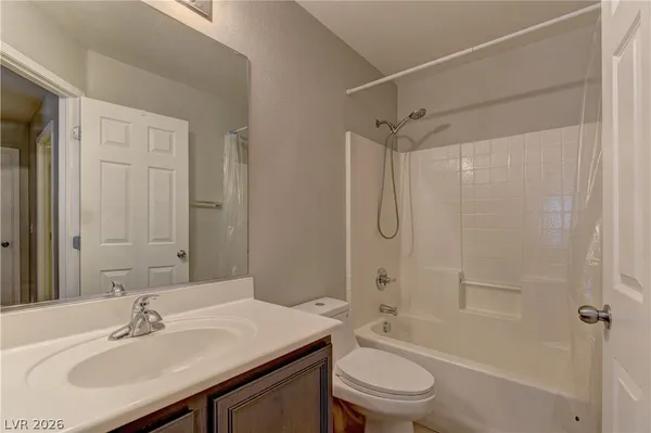 $1,995 | 1052 Coronado Peak Avenue, Las Vegas, NV 89183