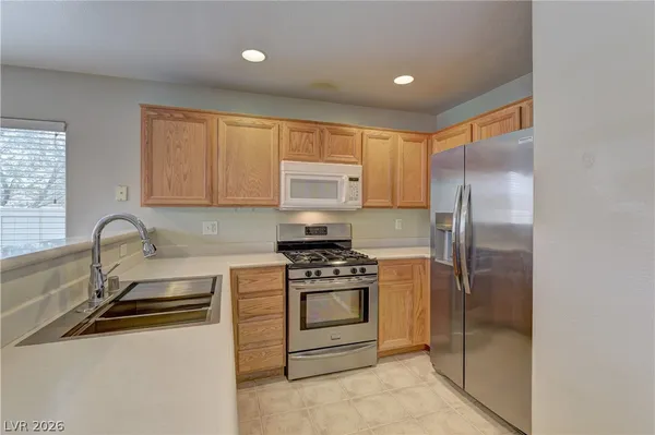 $1,995 | 1052 Coronado Peak Avenue, Las Vegas, NV 89183