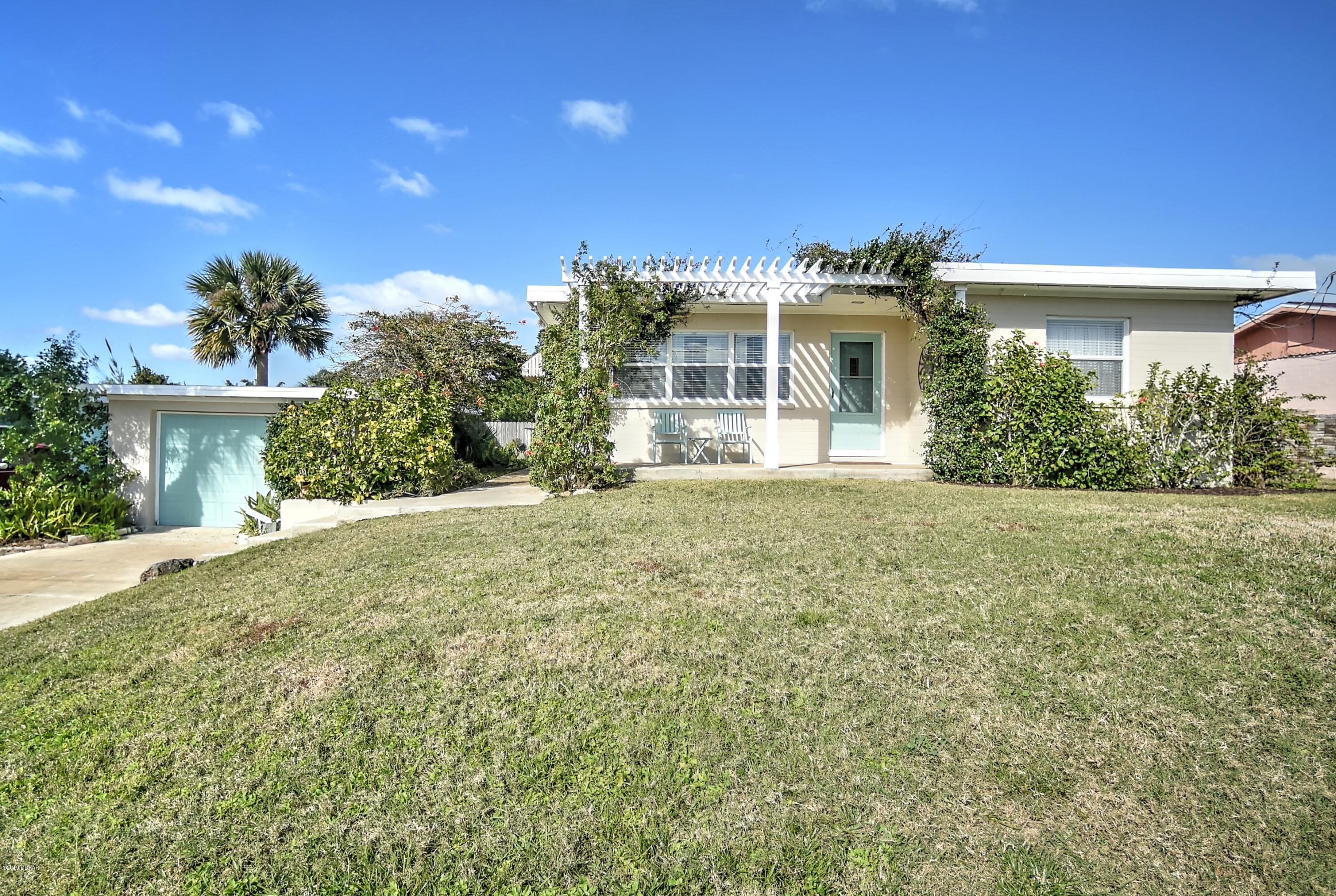 127 Bridgeport Road Daytona Beach, FL 32118 - Photo 1 of 44 Bridgeport Rd-3