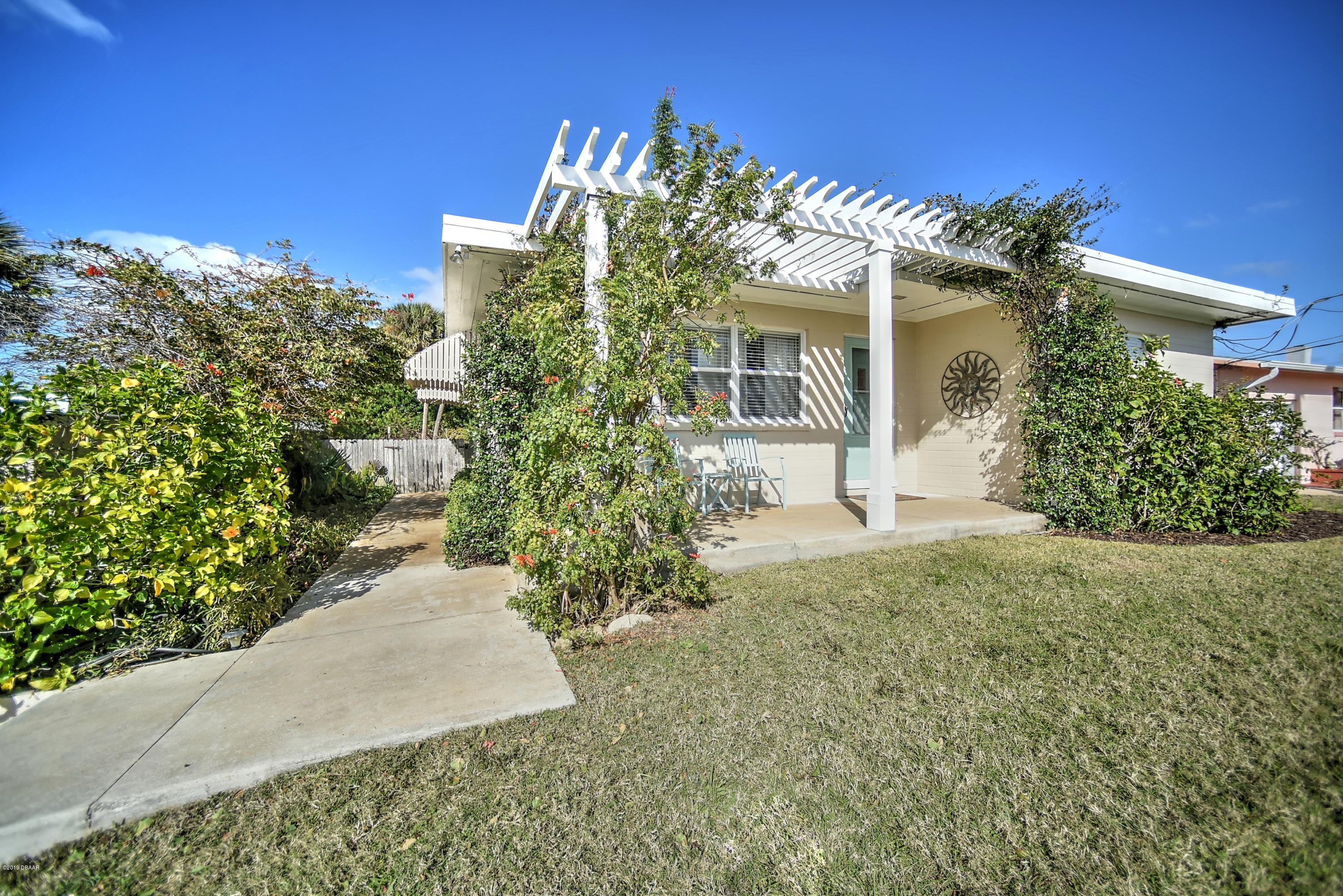127 Bridgeport Road Daytona Beach, FL 32118 - Photo 7 of 44 Bridgeport Rd-7-1