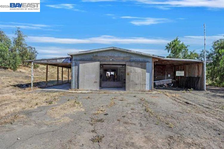 16881 North Midway Road Tracy, CA 95377 - Photo 27 of 69