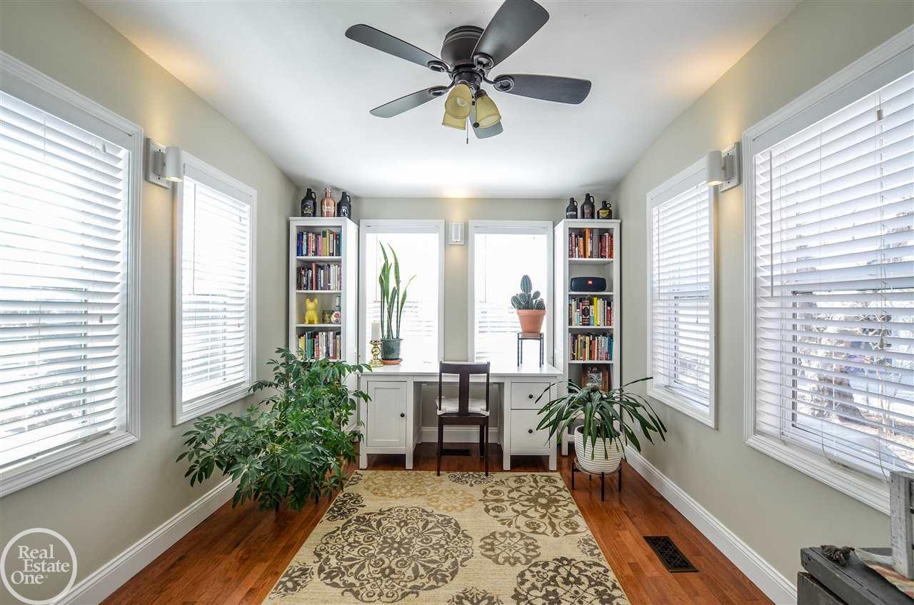 1753 Hampton Road Grosse Pointe Woods, MI 48236 - Photo 10 of 29