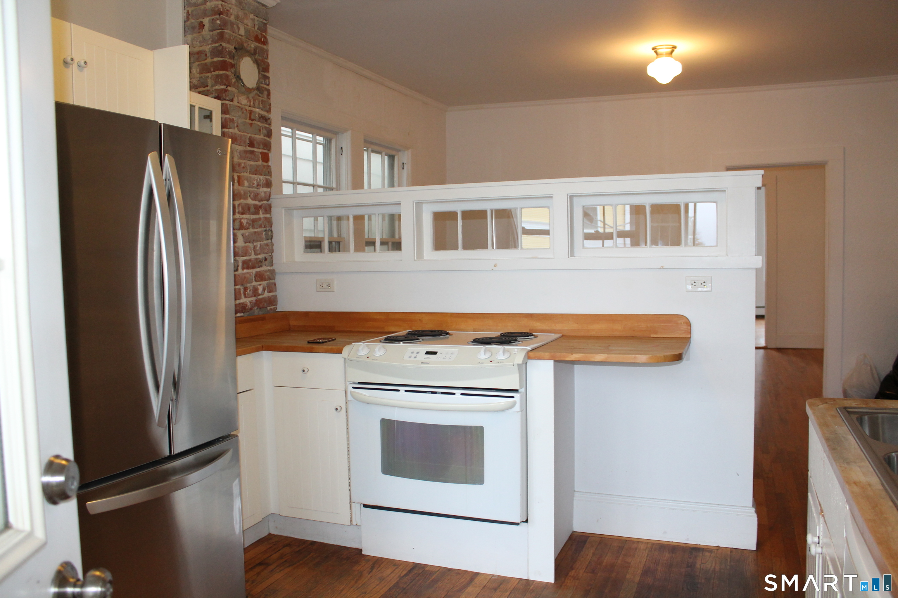 45 West Main Street, Unit 2 Groton, CT 06355 - Photo 5 of 20