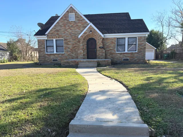 $2,000 | 712 Sue Street, Houston, TX 77009