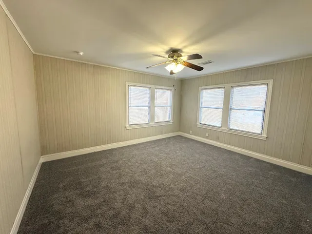 $2,000 | 712 Sue Street, Houston, TX 77009