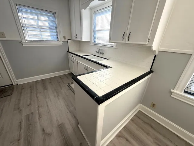 $2,000 | 712 Sue Street, Houston, TX 77009