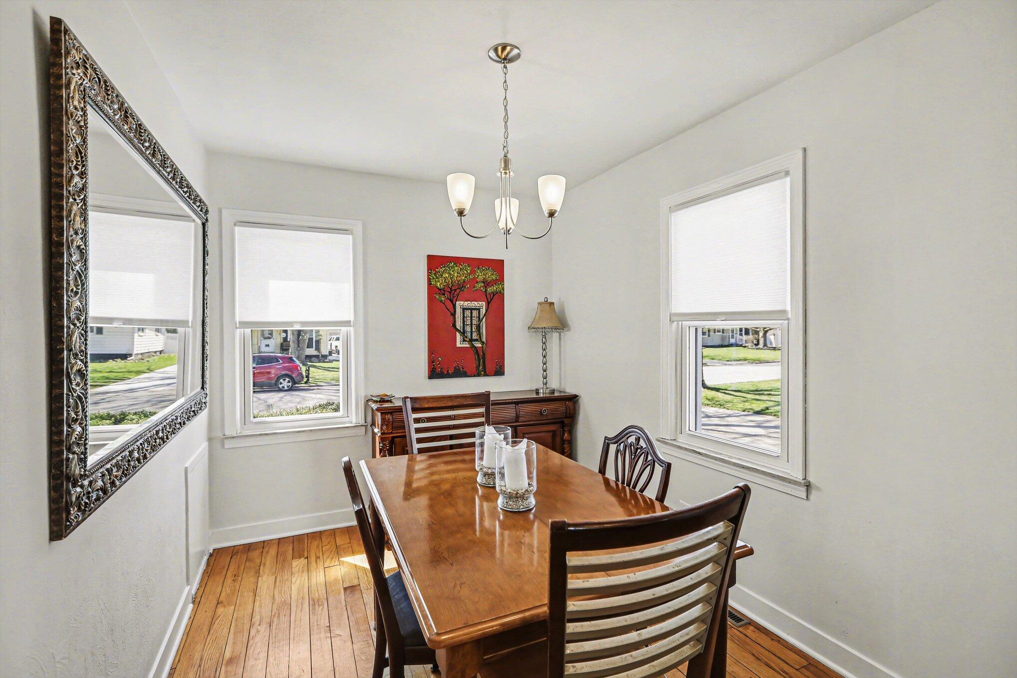 118 Gibson Street Clinton, MI 49236 - Photo 12 of 28 010_file_9386