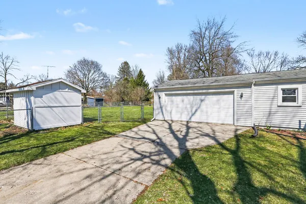$250,000 | 118 Gibson Street, Clinton, MI 49236