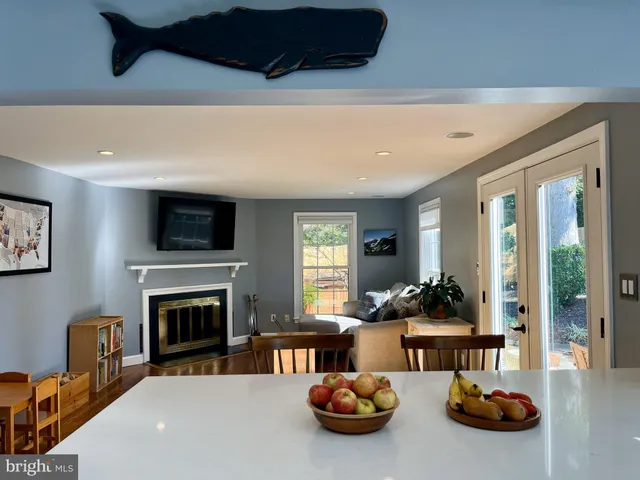 $3,900 | 4209 Pickering Place, Alexandria, VA 22309