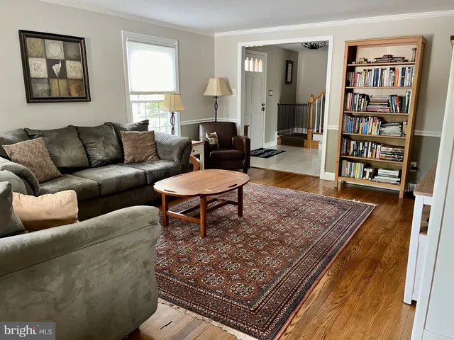 $3,900 | 4209 Pickering Place, Alexandria, VA 22309