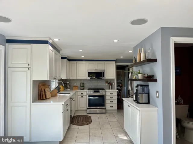 $3,900 | 4209 Pickering Place, Alexandria, VA 22309