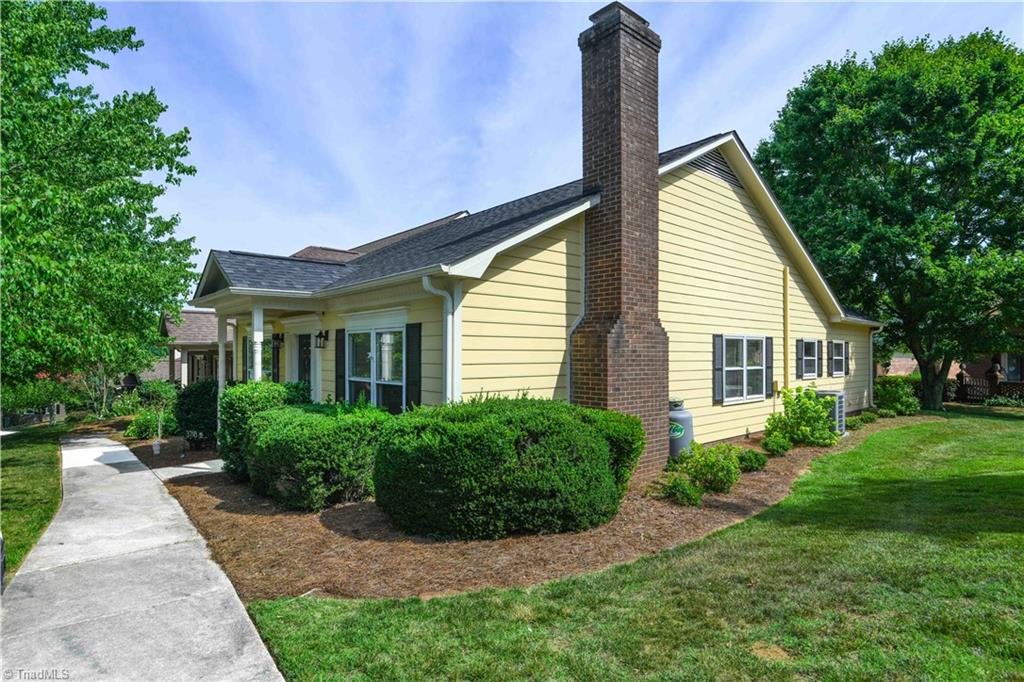 3718 Sawgrass Road Greensboro, NC 27410 - Photo 2 of 33