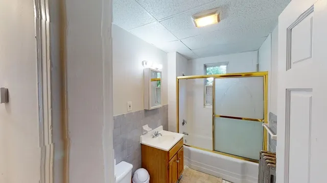 $2,200 | 692 Columbia Road, Unit 1, Boston, MA 02125