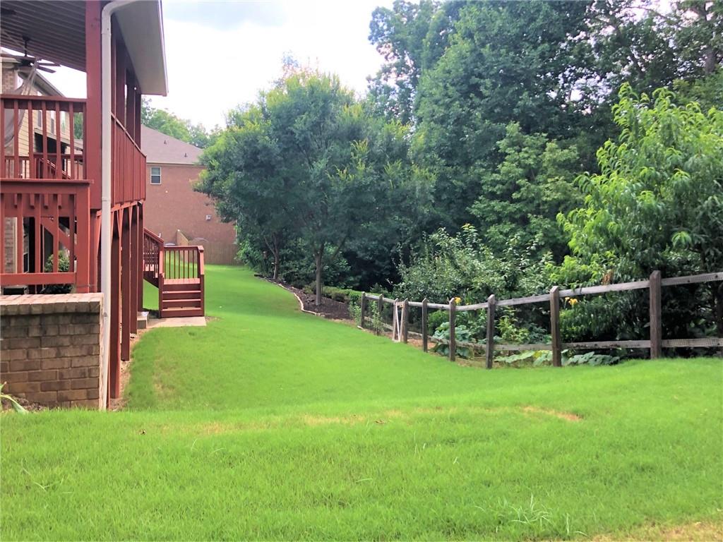 550 Nichols View Way Suwanee, GA 30024 - Photo 4 of 26