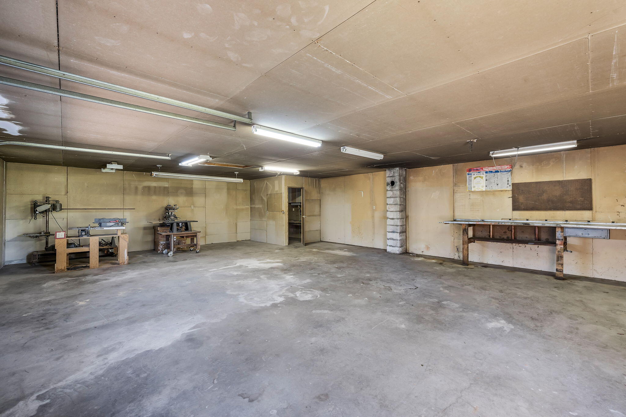 21473 Keyte Lane Bend, OR 97701 - Photo 32 of 60 2025_04_17_21473_keyte_lane-37