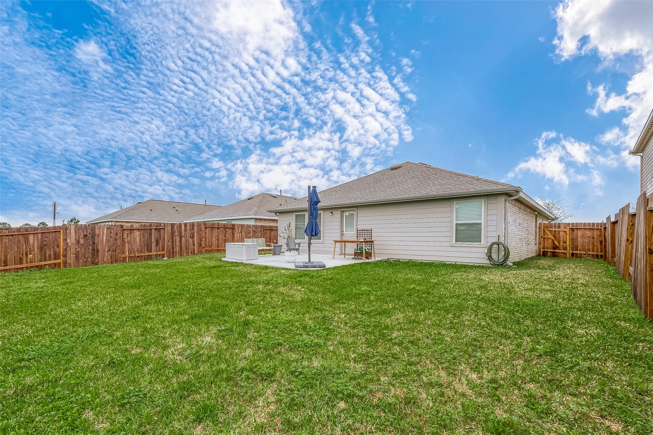724 Cedar Gate Lane La Marque, TX 77568 - Photo 37 of 40 a house view with a garden space