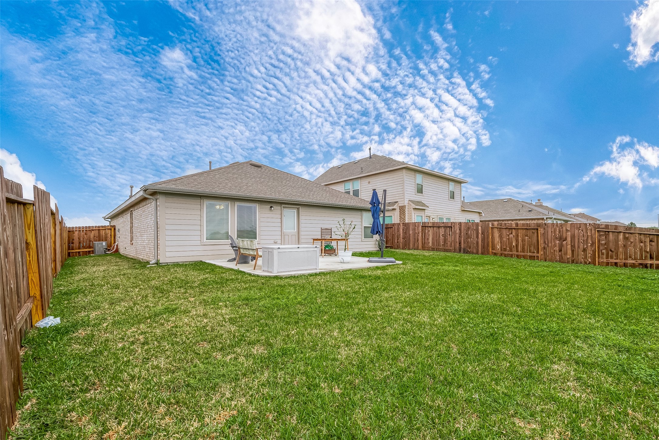 724 Cedar Gate Lane La Marque, TX 77568 - Photo 38 of 40 a front view of a house with garden