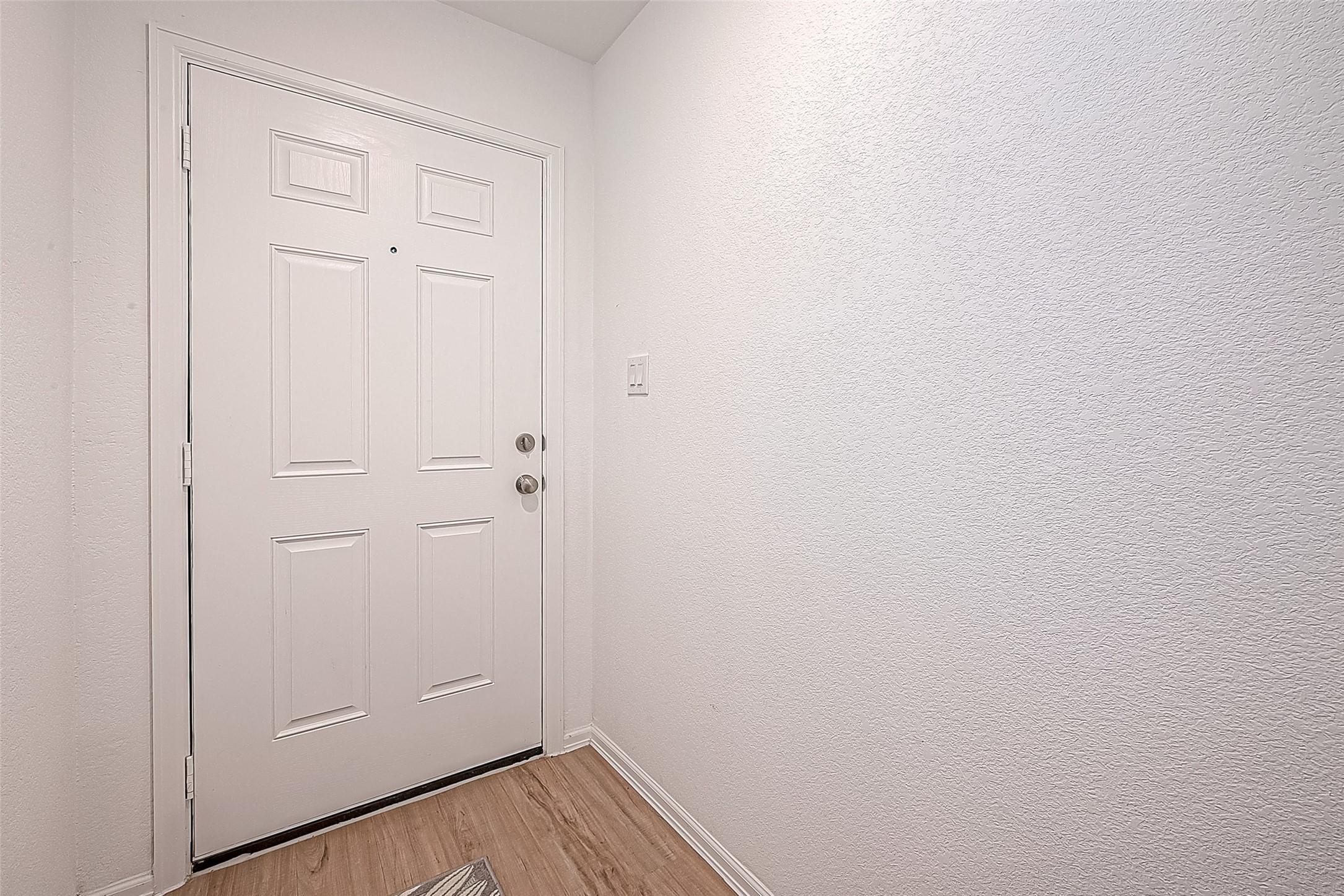 724 Cedar Gate Lane La Marque, TX 77568 - Photo 9 of 40 a view of empty room