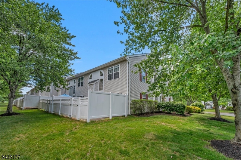 279 Janine Way Bridgewater, NJ 08807 - Photo 30 of 32