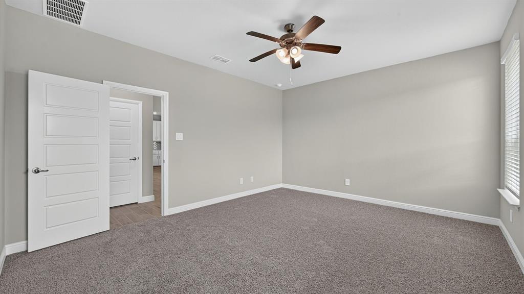 724 Rubicon Road Justin, TX 76247 - Photo 10 of 27