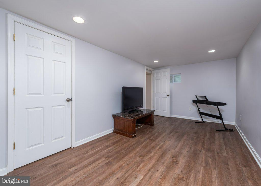 3512 St James Road Windsor Mill, MD 21244 - Photo 15 of 31 recretion room