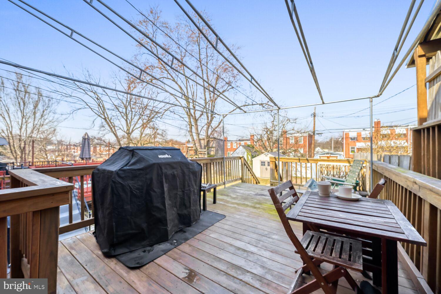 3650 Clarenell Road Baltimore, MD 21229 - Photo 15 of 19 Back deck