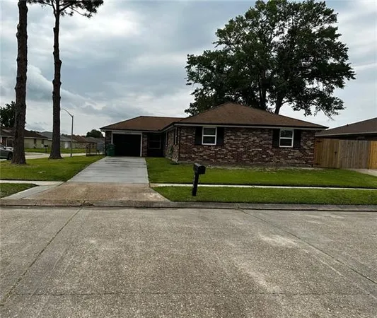 $1,995 | 5300 Alpaca Drive, Marrero, LA 70072