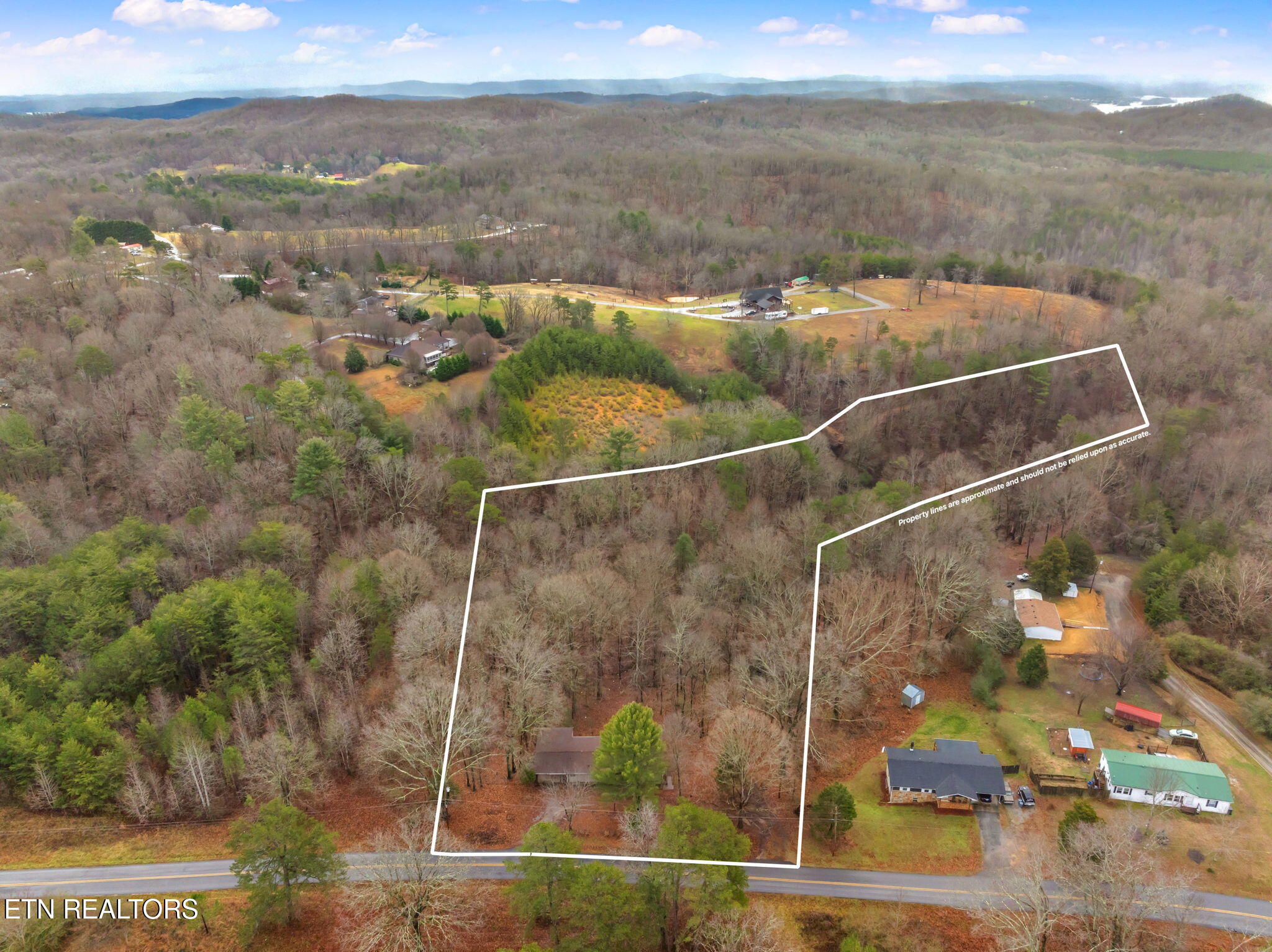 131 Cates Road Rockwood, TN 37854 - Photo 4 of 51 40-web-or-mls-131 Cates Road-40-1