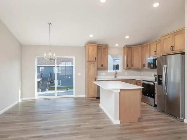 $399,900 | 929 Prestwick Drive, Belle Plaine, MN 56011