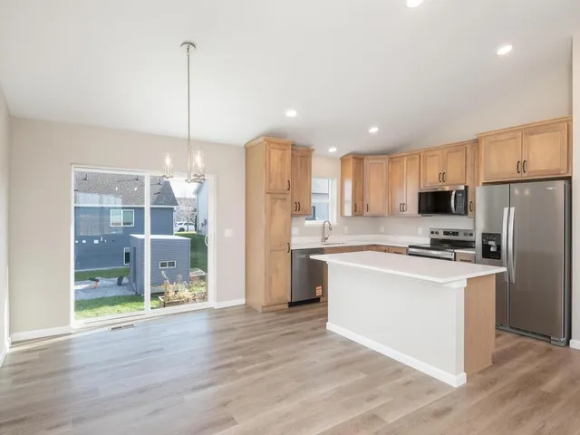 $399,900 | 929 Prestwick Drive, Belle Plaine, MN 56011