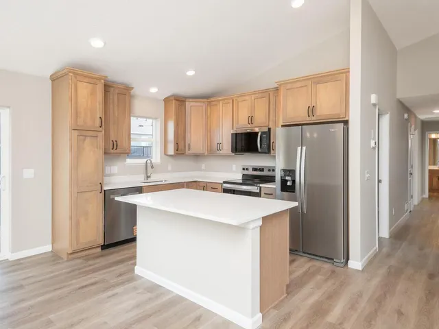 $399,900 | 929 Prestwick Drive, Belle Plaine, MN 56011