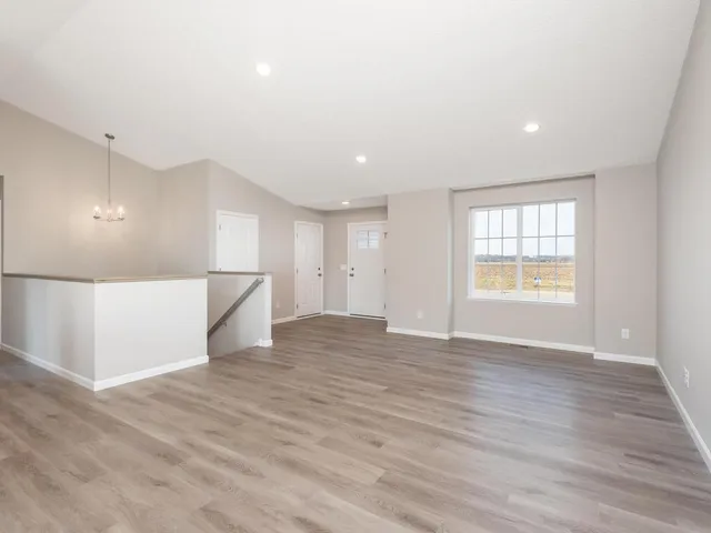 $399,900 | 929 Prestwick Drive, Belle Plaine, MN 56011