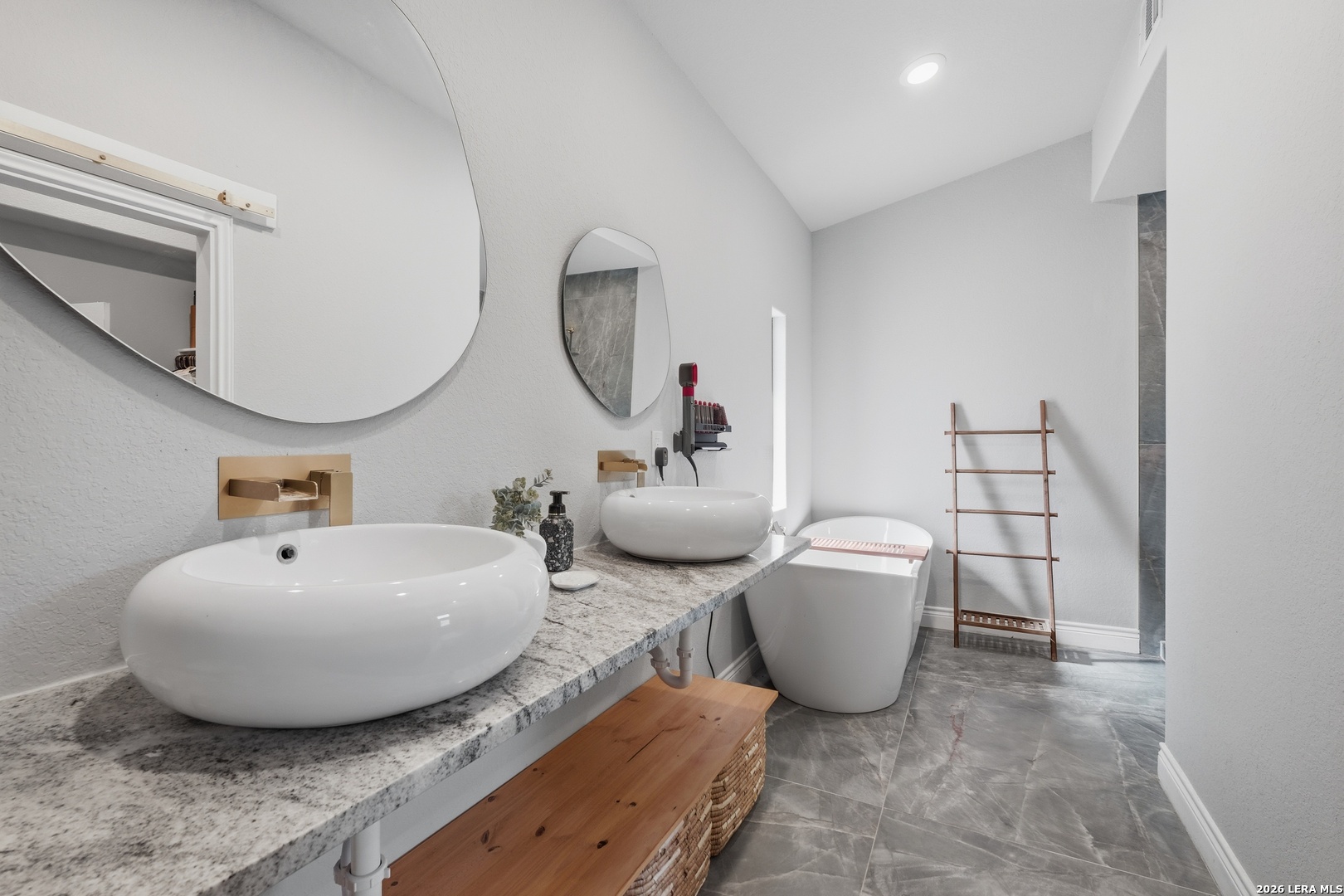 677 Stagecoach Spring Branch, TX 78070 - Photo 26 of 33