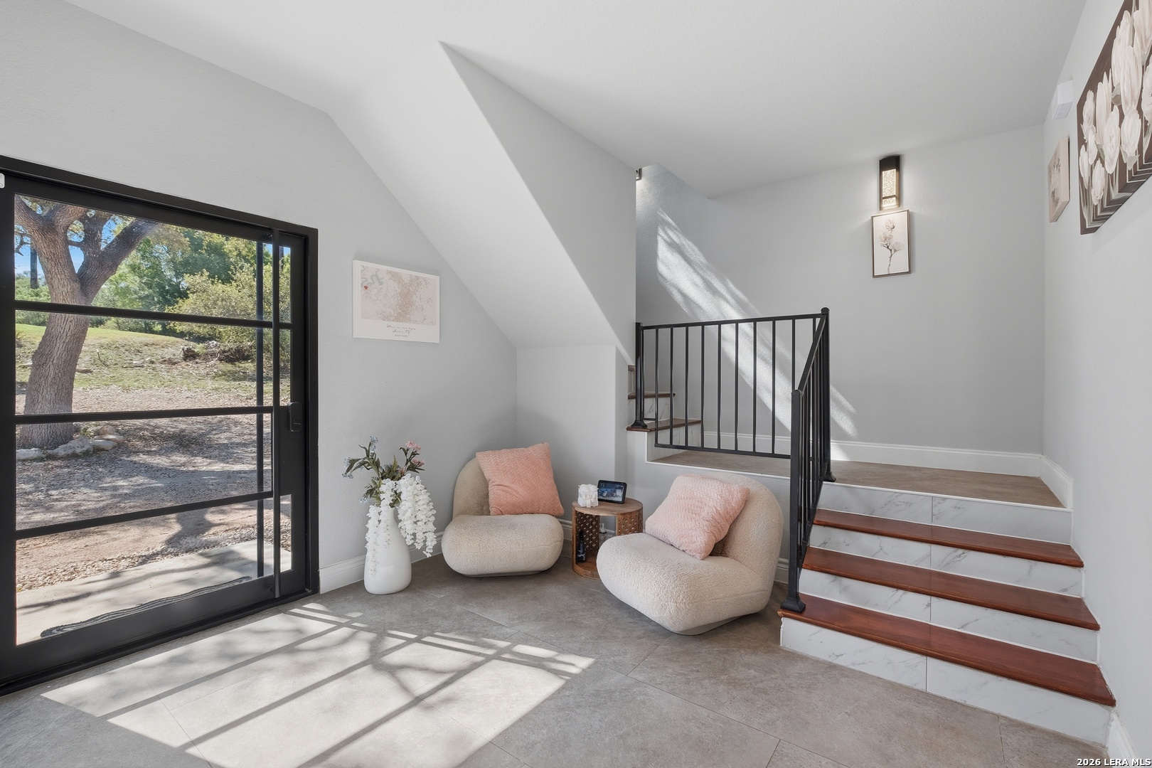 677 Stagecoach Spring Branch, TX 78070 - Photo 7 of 33