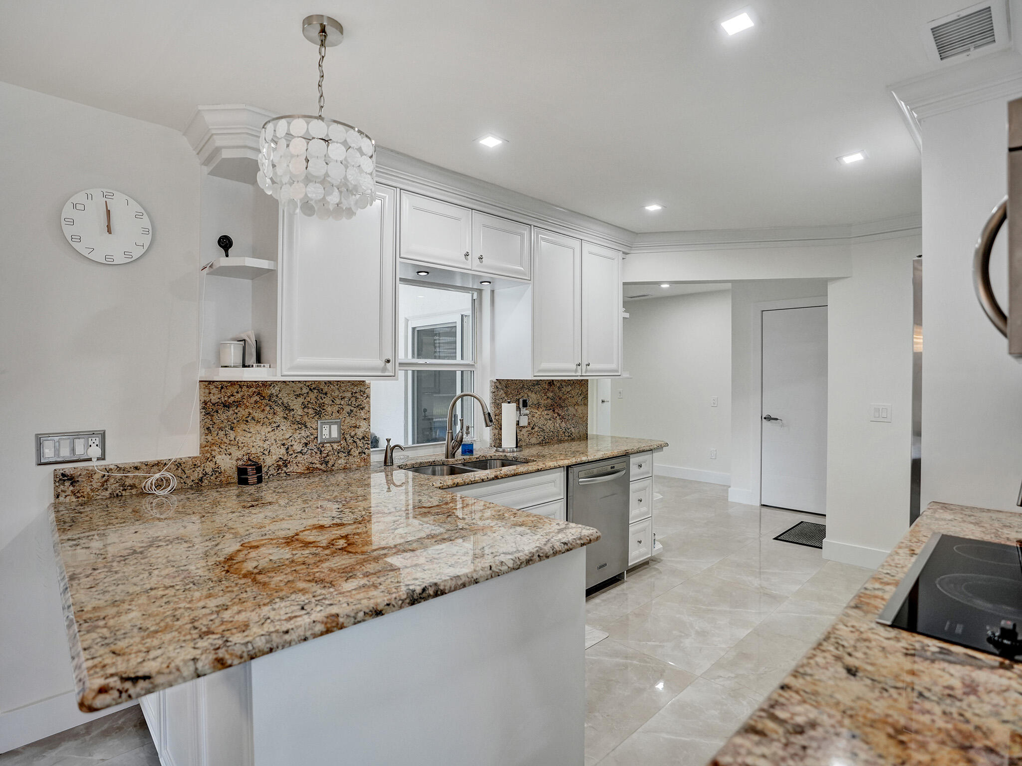 4536 Avalon Street Boca Raton, FL 33428 - Photo 12 of 55 DSC03725