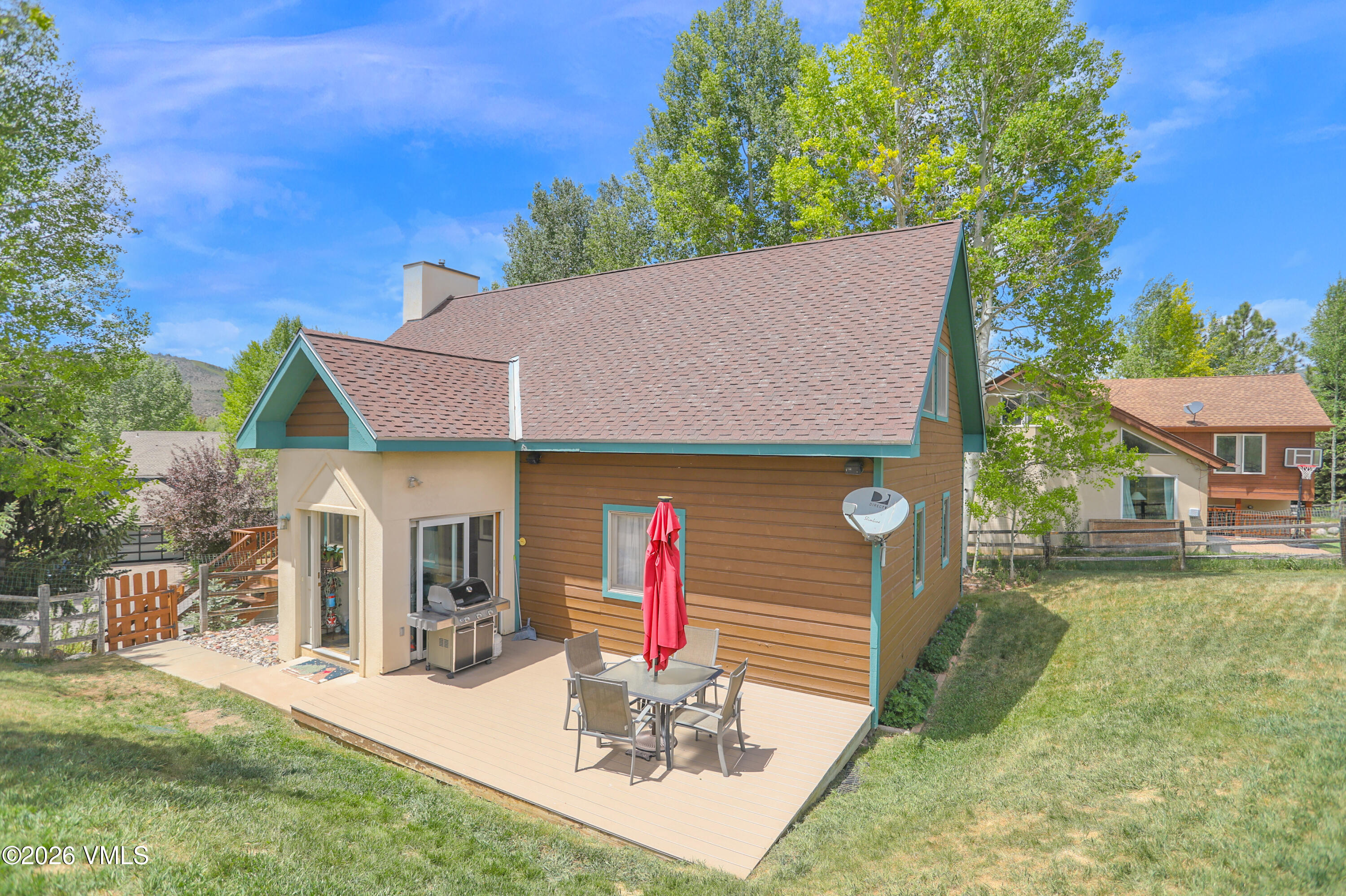 36 Creamery Trail Edwards, CO 81632 - Photo 5 of 41 Backyard and Patio