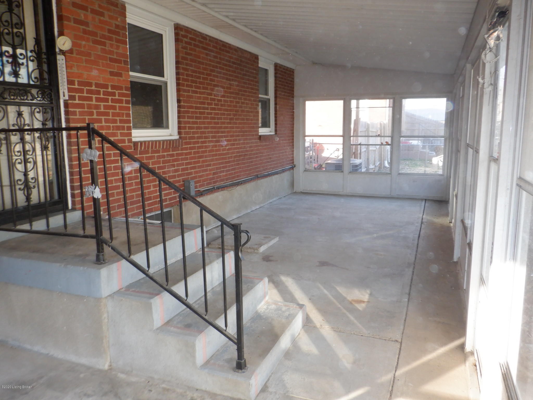 7807 Bluebonnet Road Louisville, KY 40258 - Photo 17 of 25 DSCF9265