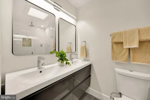 $810,000 | 1236 Owen Place Northeast, Washington, DC 20002