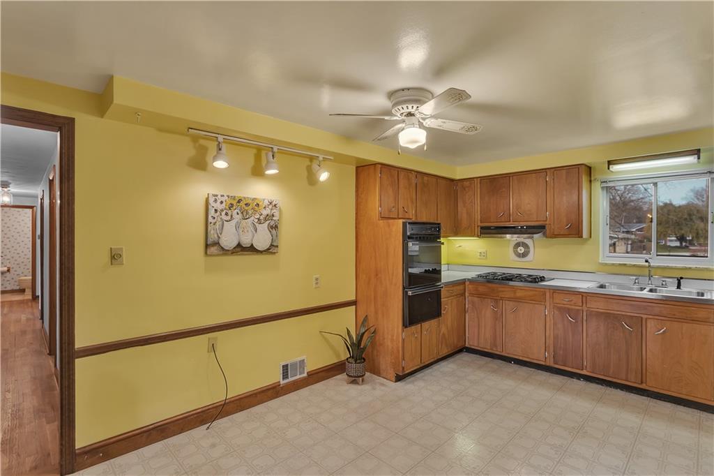 9167 Hubbard Road Allison Park, PA 15101 - Photo 13 of 35 Another view.