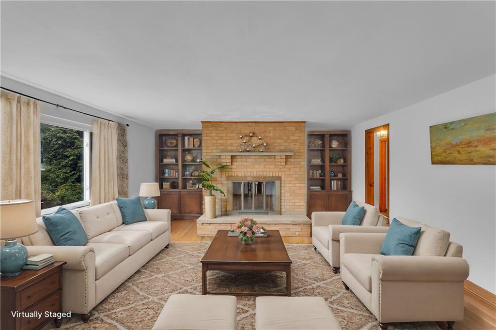 9167 Hubbard Road Allison Park, PA 15101 - Photo 5 of 35 Virtually Staged Family Room.