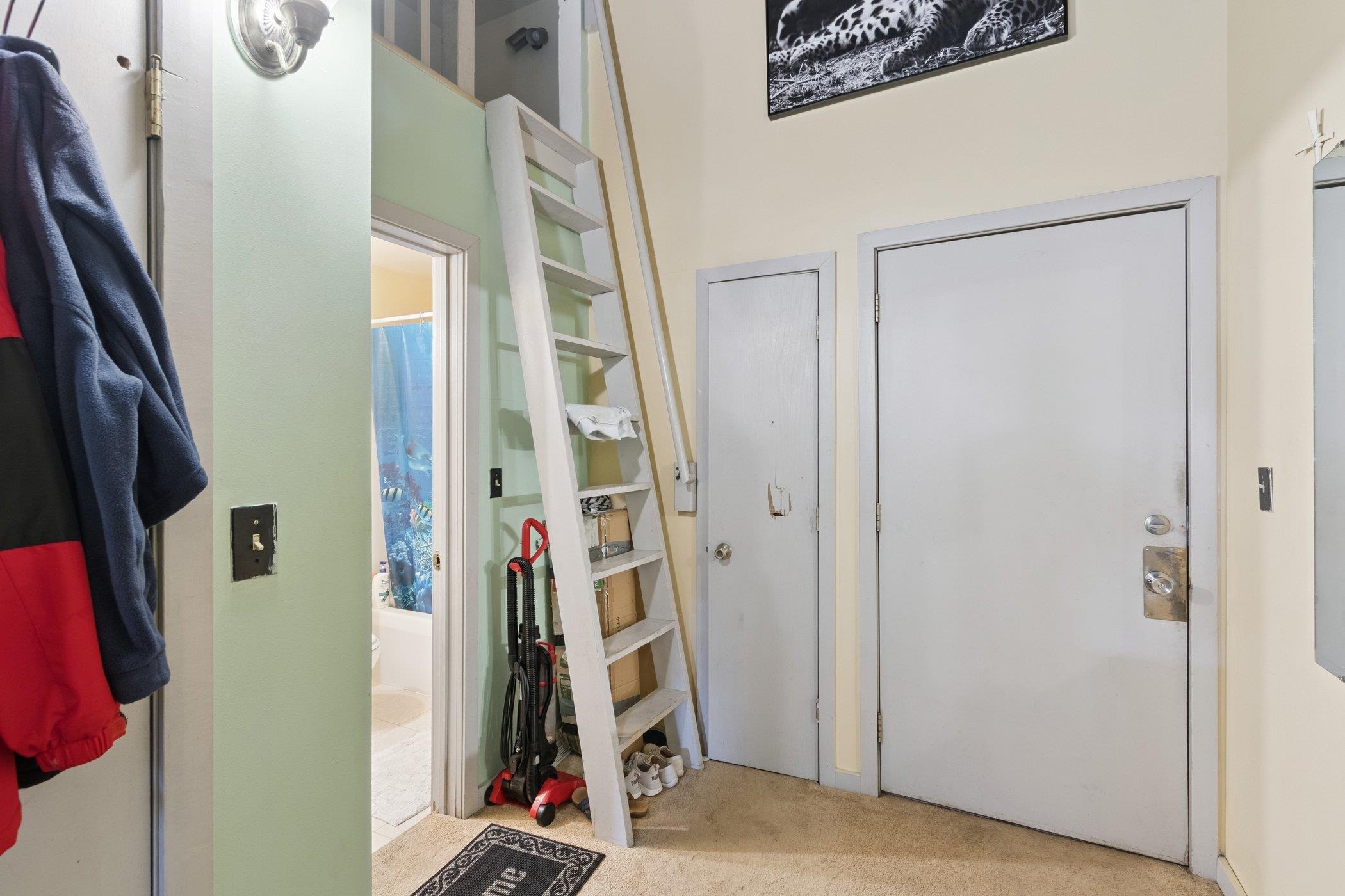 522 South State Street Belvidere, IL 61008 - Photo 48 of 67 a view of a room with gym equipment